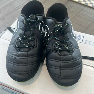 Pro cat cleats by puma, size 13